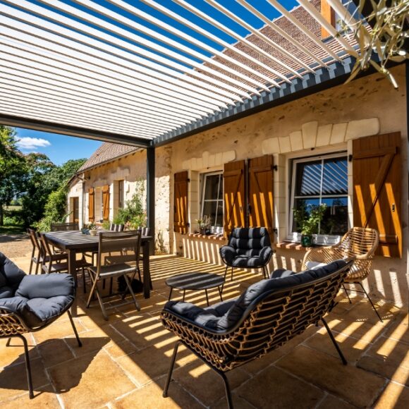Pergola bioclimatique Linconyl terrasse